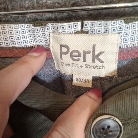 Perk Feel Good Chino Olive Green Office Travel Casual  Preppy Pants Size 40 - Picture 2 of 9